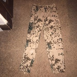 Urban outfitters army cargo pants